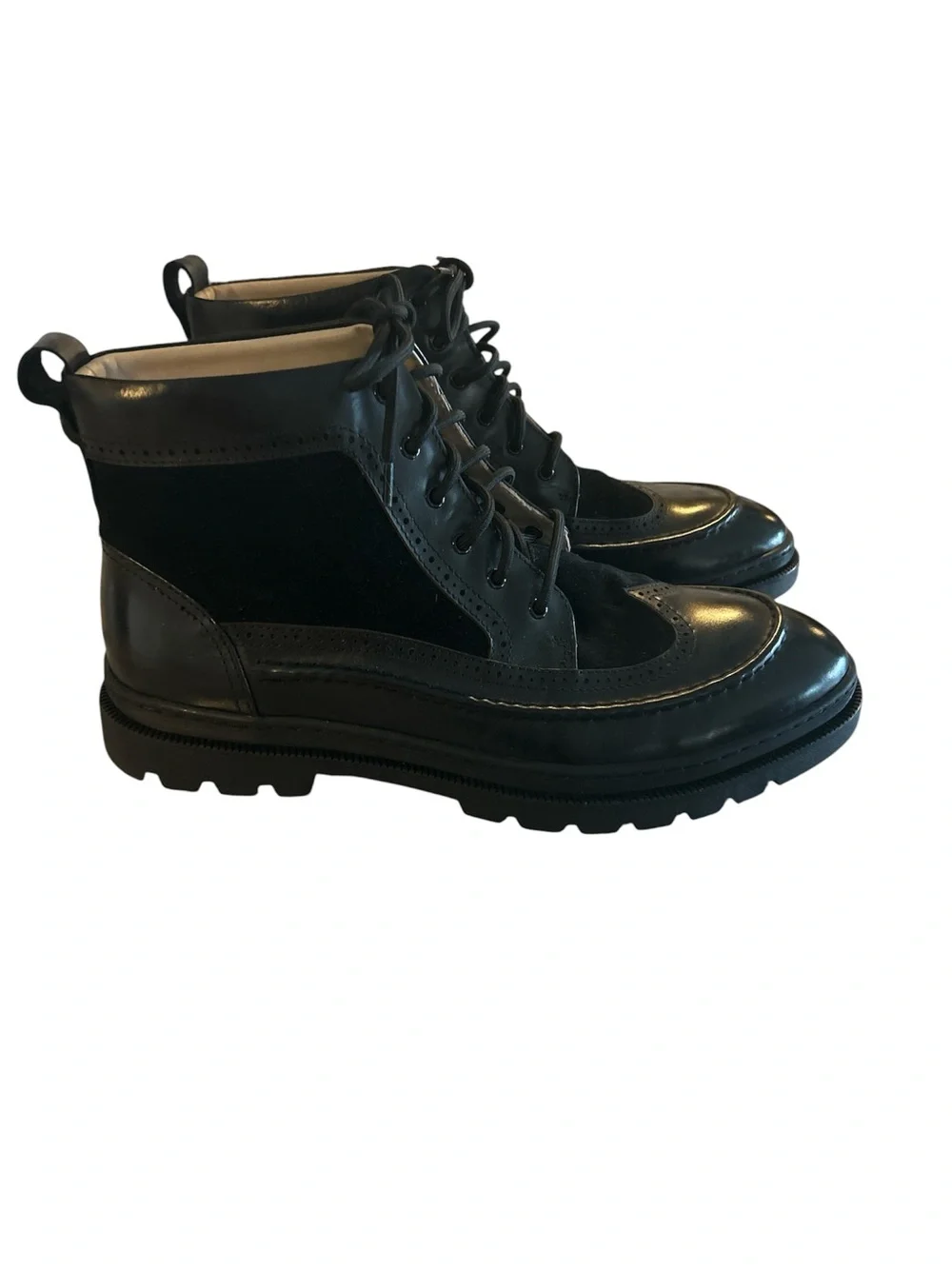 Black Men's Wingtip Taft 365 Lace-Up Boots size 11 New in box
